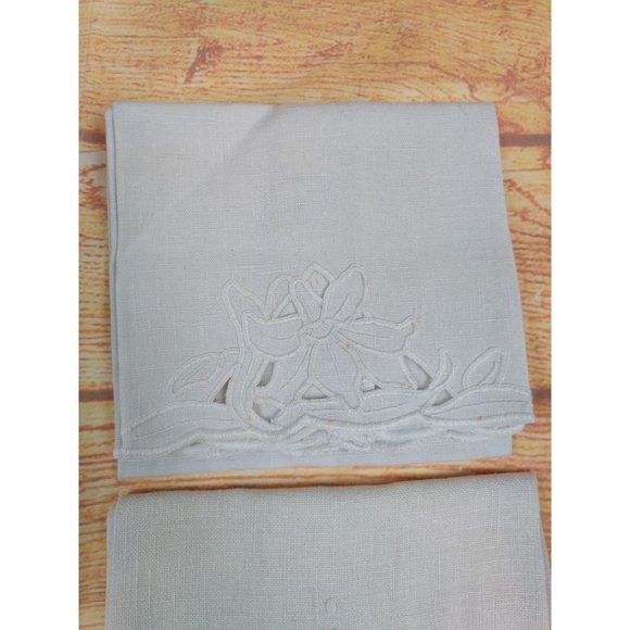 Vintage table linens napkins embroidered crafters lot white rust solid stained - Picture 6 of 6